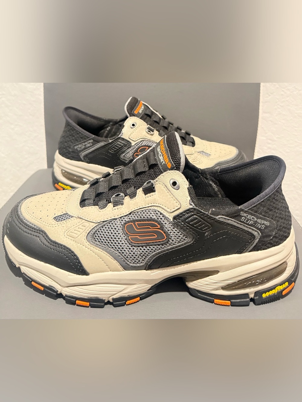 Skechers Slip Ins Men’s Vigor 3.0 Drafting Shoes 237445 Taupe/Black Size 9